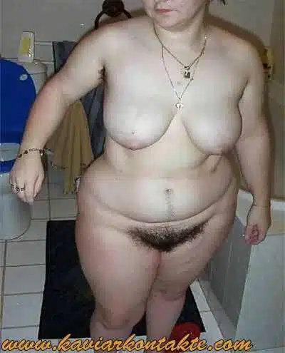 Natursekt Fotze lässt sich für kleines Tg ficken